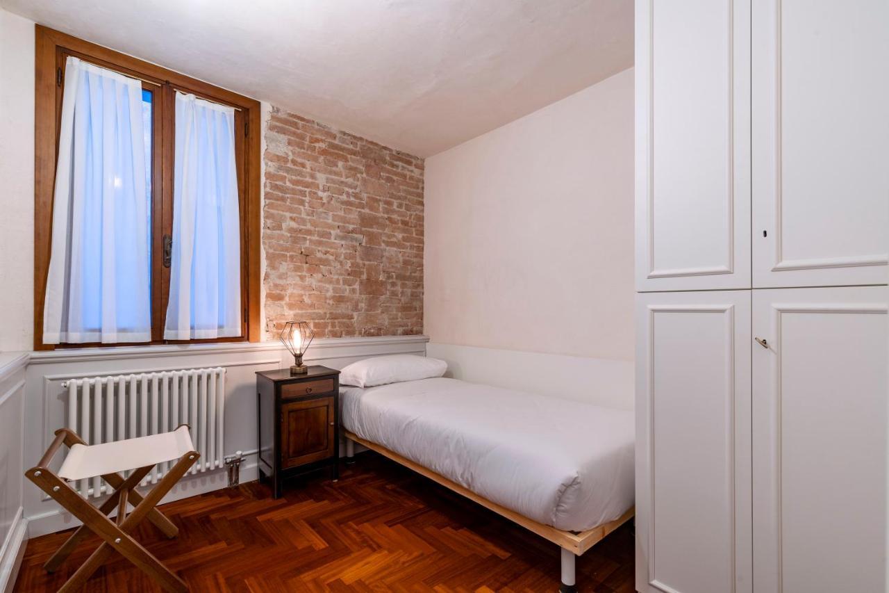 Apartamento San Silvestro House Venecia Exterior foto