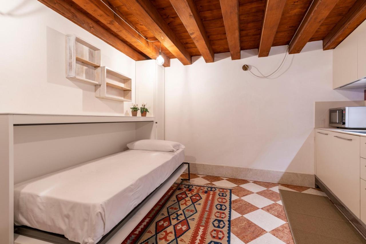 Apartamento San Silvestro House Venecia Exterior foto